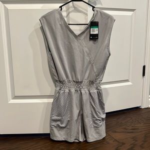 Brand New Girls Nike Romper with mesh pockets, grey, size XL